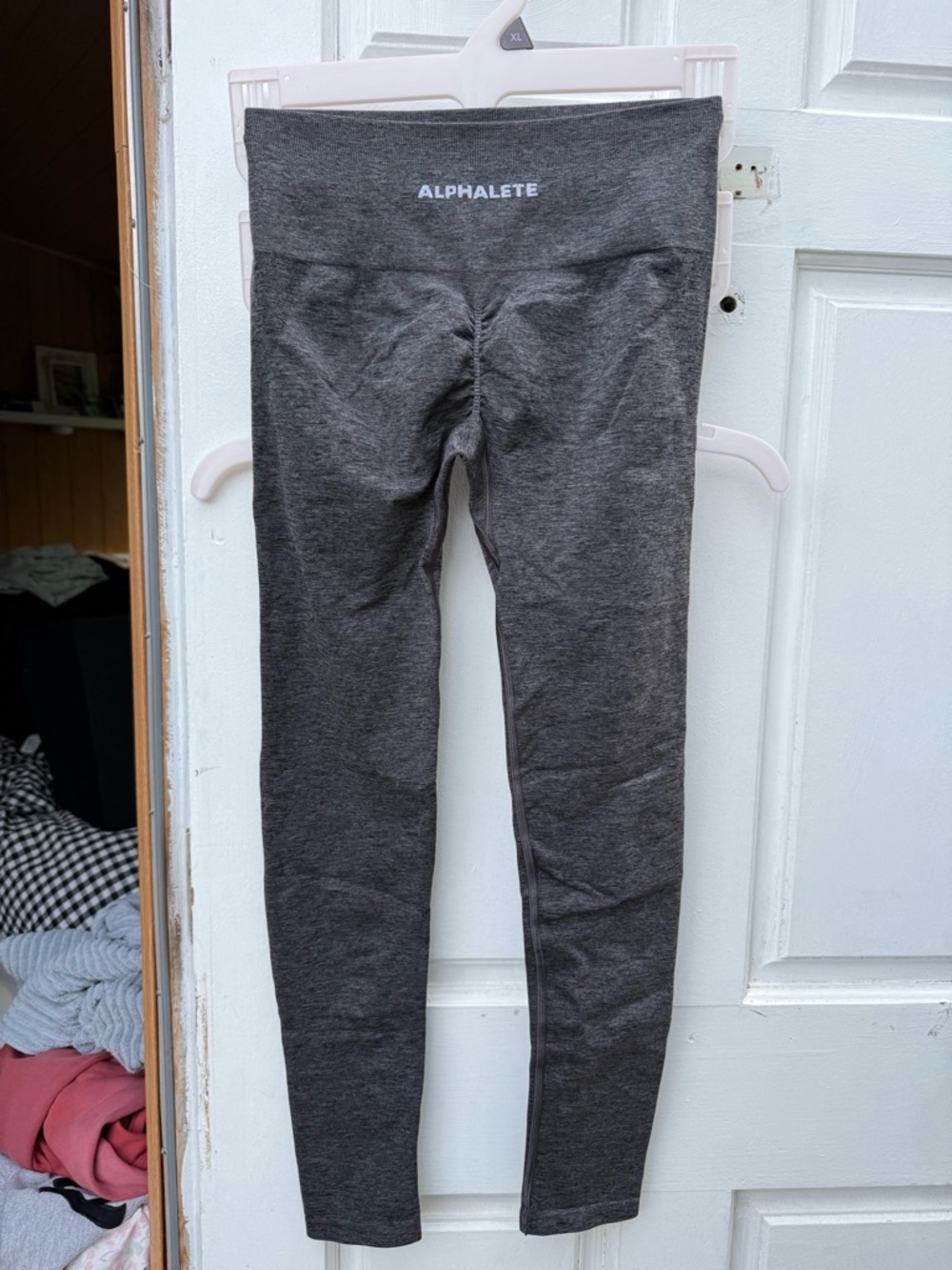 Alphalete womans Dark Charcoal Gray Seamless Active Leggings